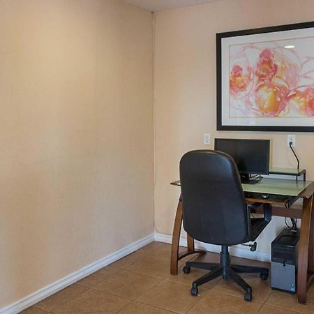 Quality Inn Los Lunas Buitenkant foto