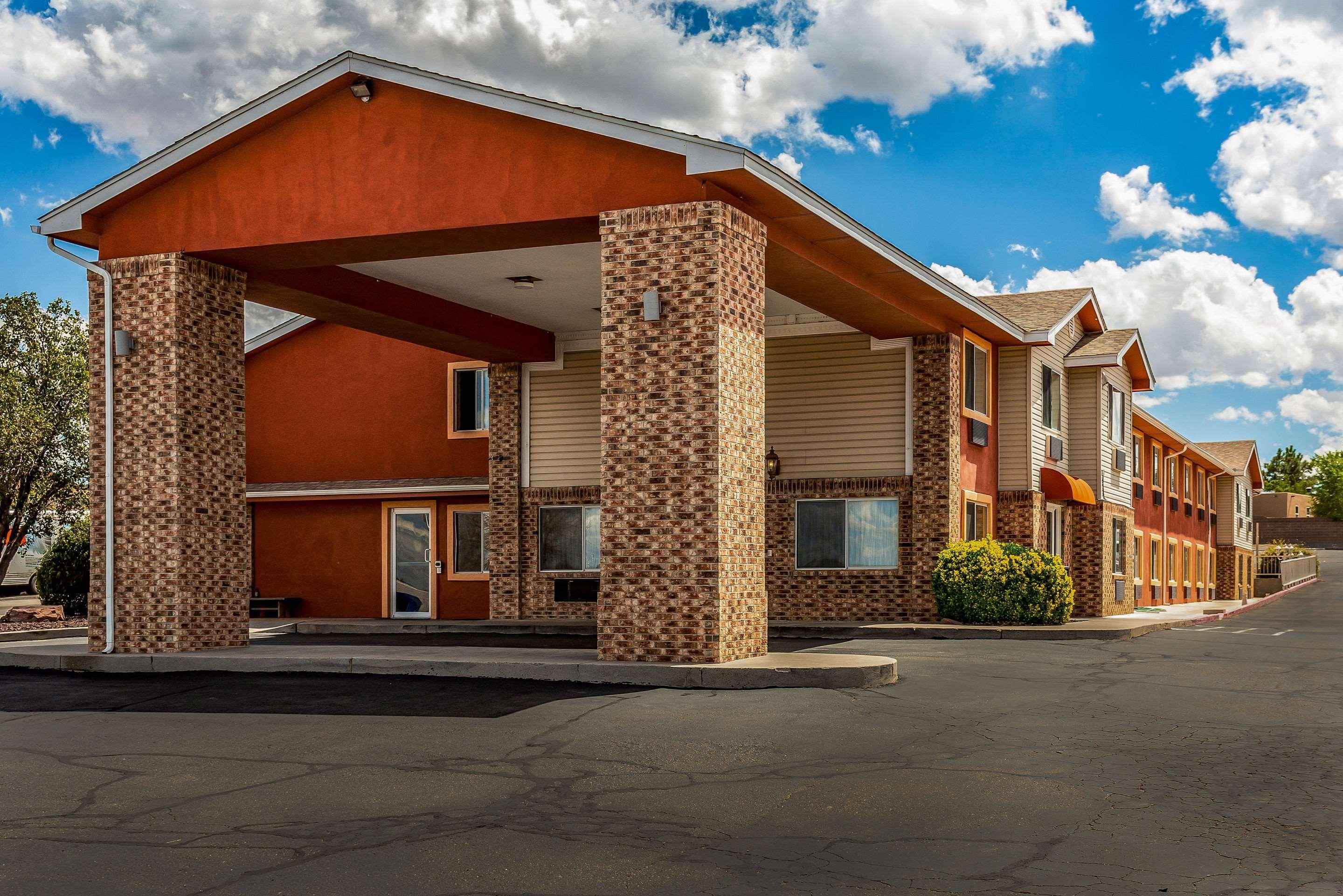 Quality Inn Los Lunas Buitenkant foto