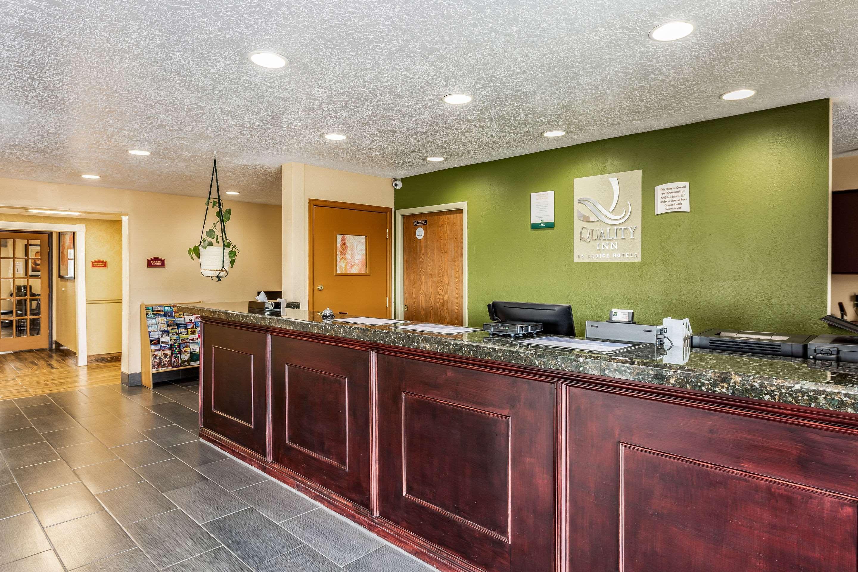 Quality Inn Los Lunas Buitenkant foto