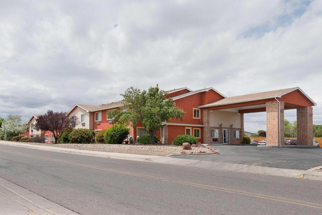 Quality Inn Los Lunas Buitenkant foto