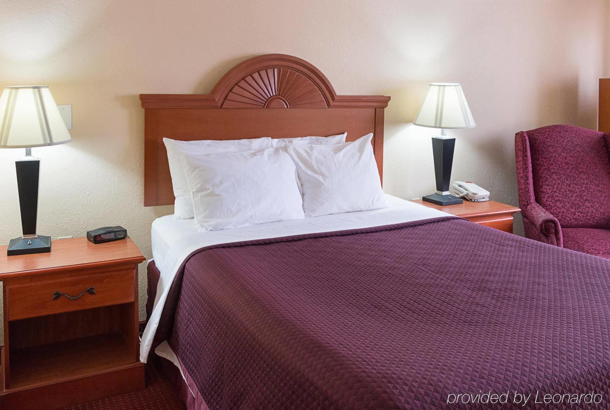Quality Inn Los Lunas Buitenkant foto